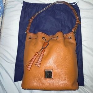 D&B bucket bag